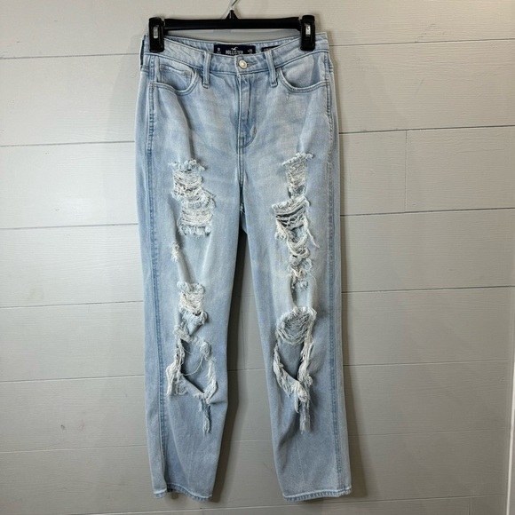 Hollister | Ultra High Rise Mom Jean Size 1R - Picture 1 of 10